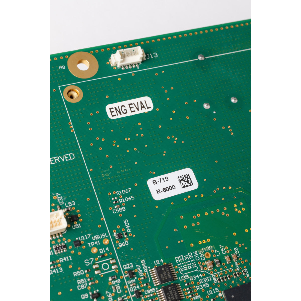 054553 - Etichette per schede elettroniche in poliestere dissipativo elettrostatico lucido core 76 mm ROTOLO DA 10000 ETICHETTE
