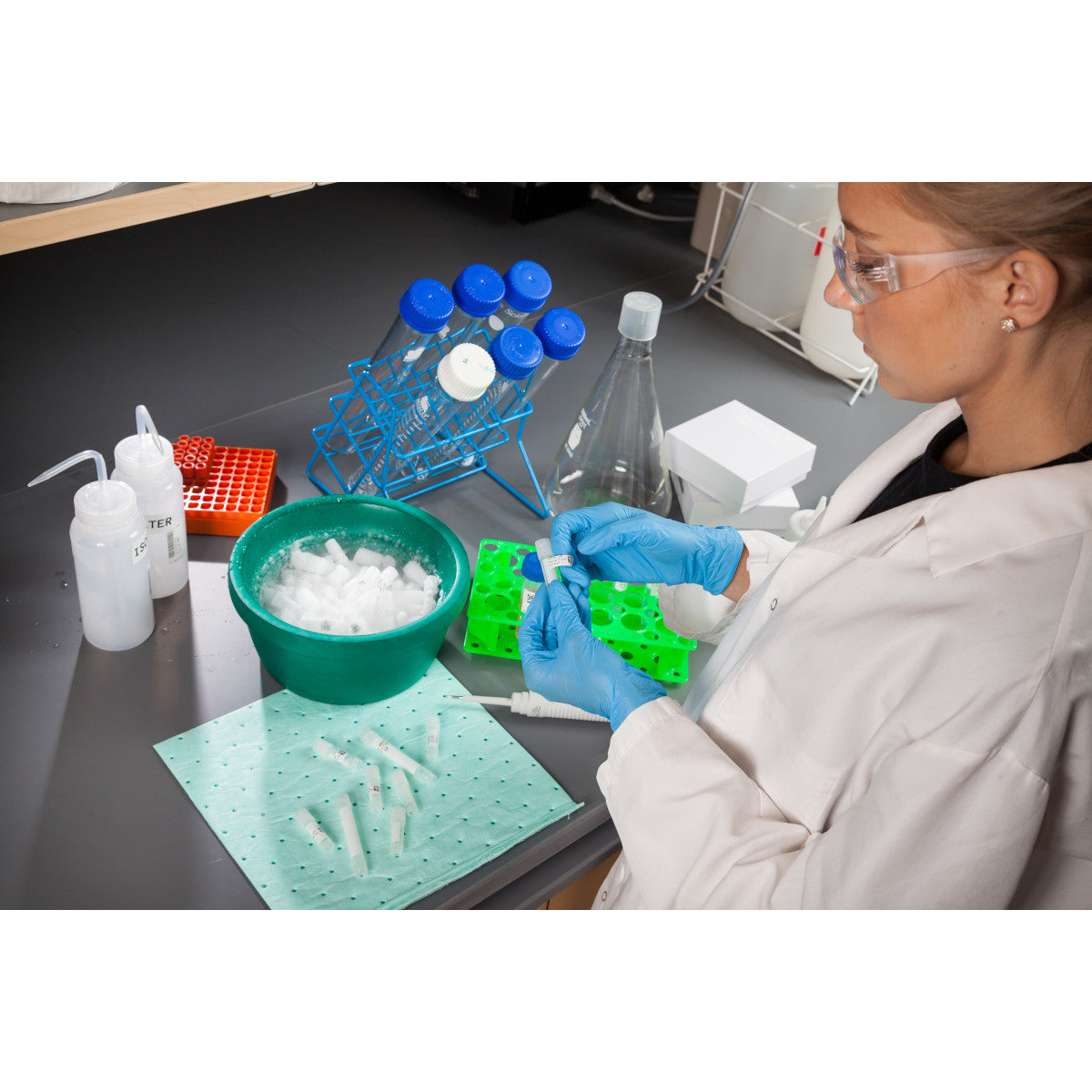 062370 - Etichette per fili e laboratori in tessuto di nylon core 76 mm ROTOLO DA 3000 ETICHETTE