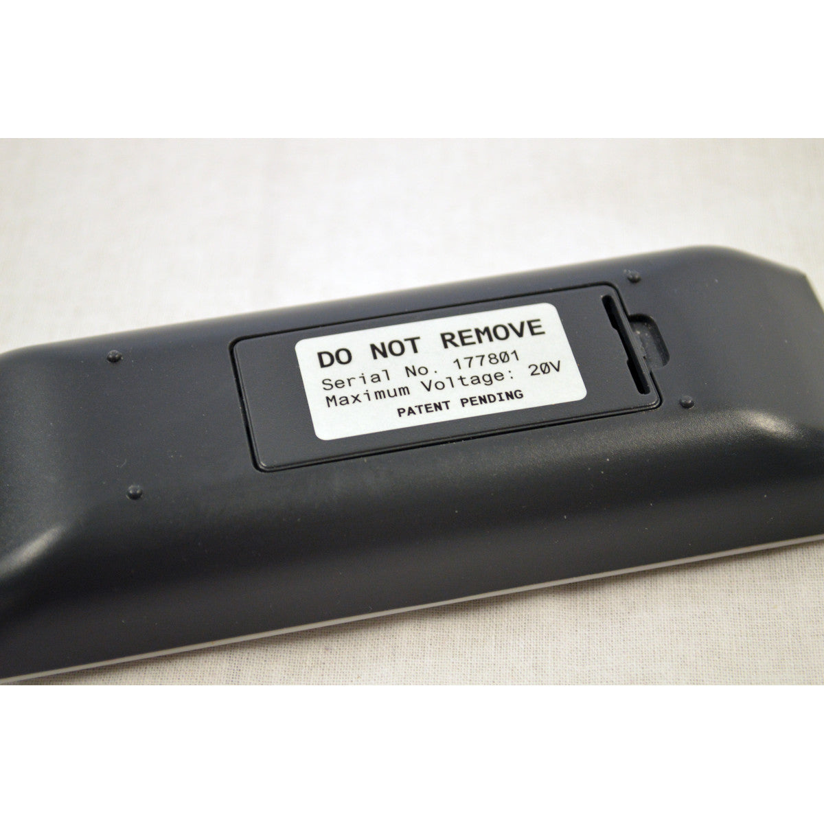 031337 - Etichette in poliestere lucido ad alta adesione con adesivo base gomma core 76 mm PACCO DA 10000 ETICHETTE